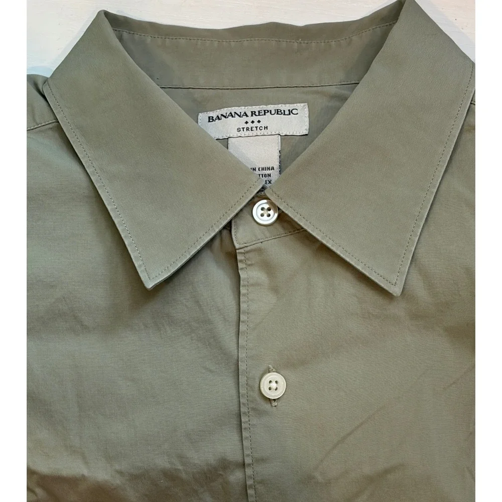 Banana Republic Mens Short Sleeve Button Down XL Olive Khaki Stretch Cotton